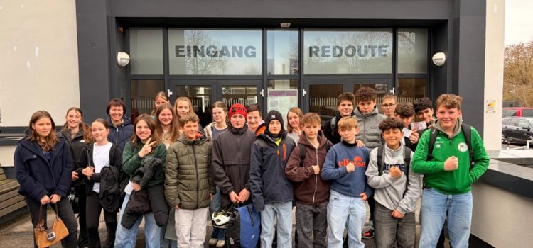 Besuch der Vorstellung „Brundibár“ Besuch der Vorstellung „Brundibár“